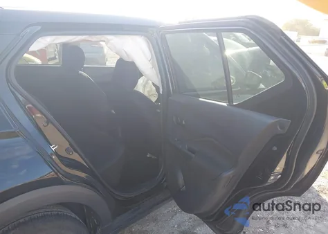 2023 Nissan Kicks S Xtronic Cvt z USA, uszkodzony, nr VIN 3N1CP5BV4PL572980